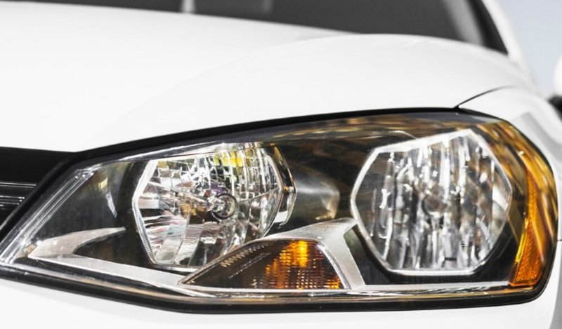 Lampu Mobil Redup